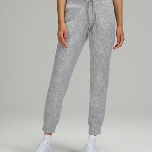 Lululemon ready to rulu jogger